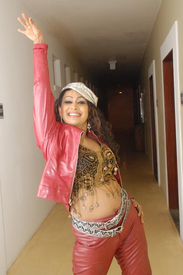Sri lanka artis hot xxx excellent Sri lanka artis hot xxx